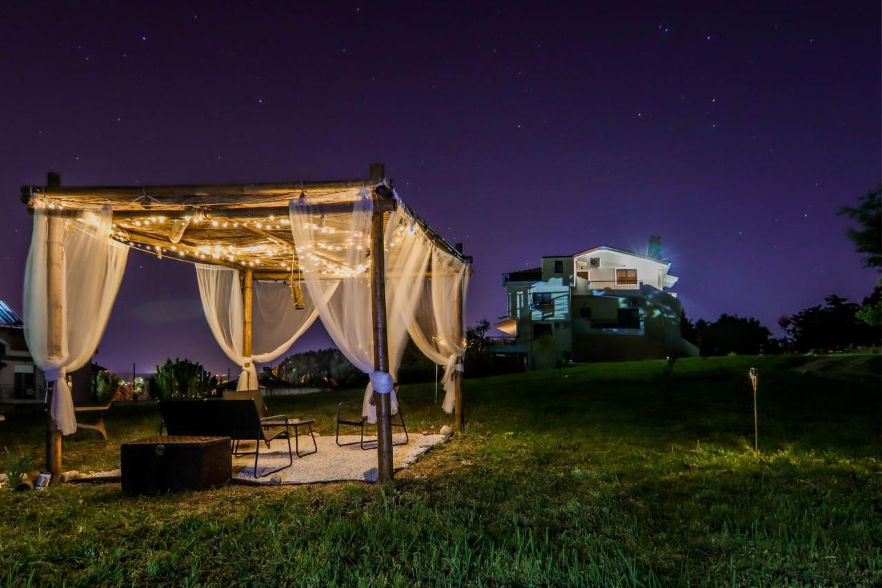 Villa Acropolis Serres Next To Center מראה חיצוני תמונה