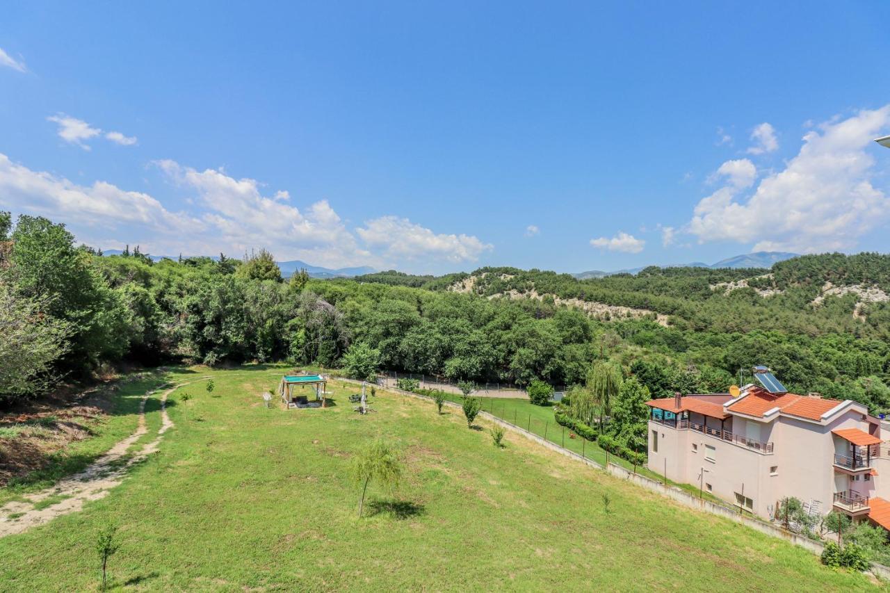 Villa Acropolis Serres Next To Center מראה חיצוני תמונה