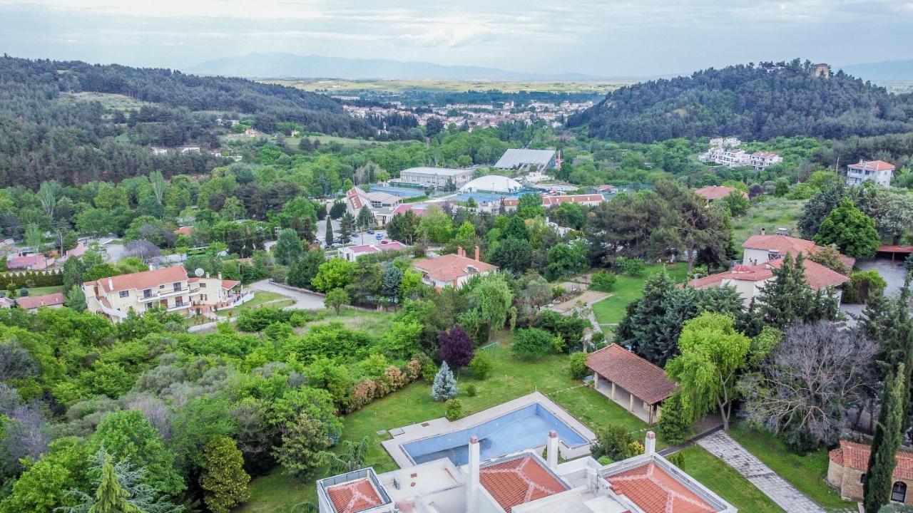Villa Acropolis Serres Next To Center מראה חיצוני תמונה