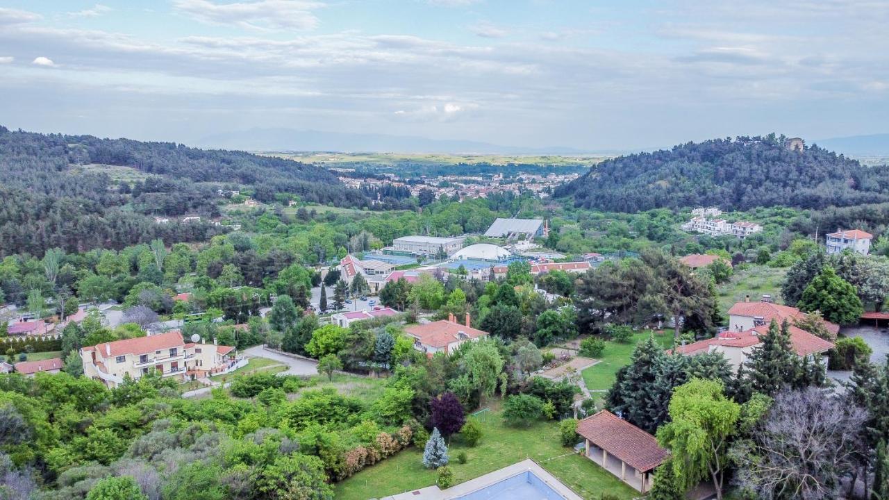 Villa Acropolis Serres Next To Center מראה חיצוני תמונה