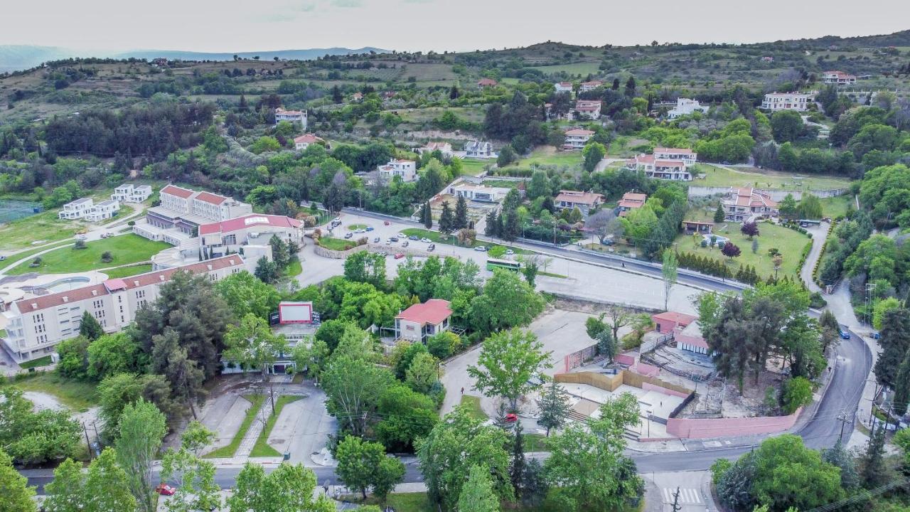 Villa Acropolis Serres Next To Center מראה חיצוני תמונה